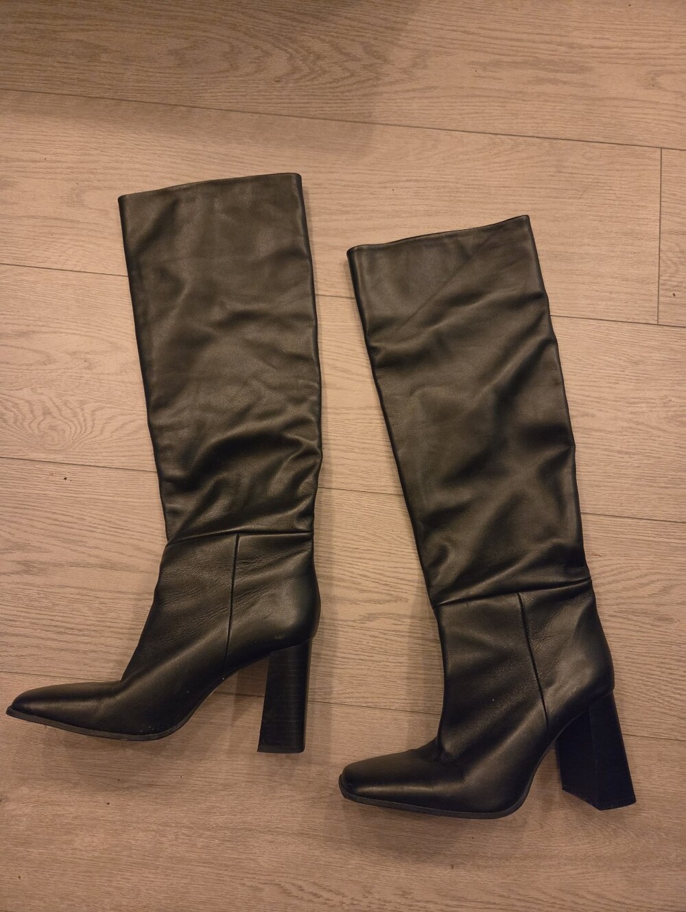 Women's Tall Black Knee-High Heeled Boots